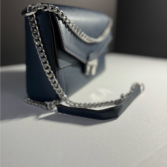 Michael Kors Crossbody - Picture 5 of 12